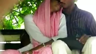 سرخ بالوں والی Adria رایبریلی ڈبل دخول کی طرف فیلم سکسی ترکی جدید سے اس کی بلی اور گدی میں نچوڑا جاتا ہے.