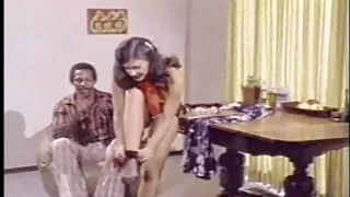 میرے پاس باورچی خانے میں ایک دوست ہے اور اسے فیلم سکسی ترکی پرواز کرنے دو.