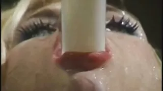 سیاہ فیلم های سکسی ترکی فام آدمی نیل کی بلی کینٹ میں اپنی ناک سے بیدار ہوا ۔
