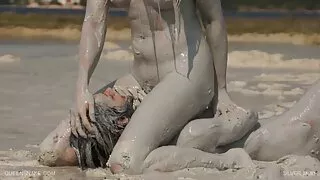 وہ خاص خوشی کے ساتھ اس کی بلی مشت زنی. فیلم سکسی جدید ترکی