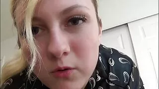 وہ جنسی تعلقات کے ل her اپنی سوتیلی بہن کی پرورش کرتی ہے ، اس میں ایک خطرہ تلاش کرتی ہے ۔ سکی ترکی